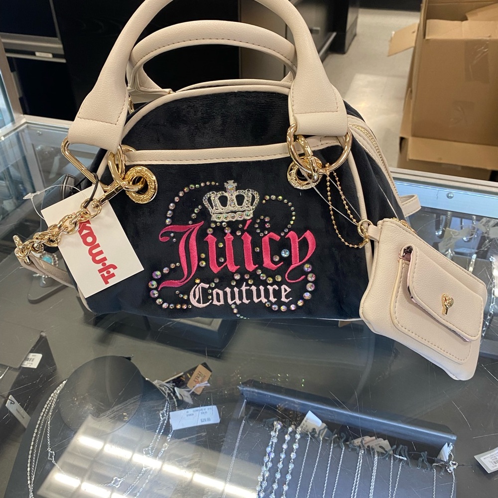 NEW💙🤍🩷Juicy Couture Black and Cream Satchel with Gold Hardware